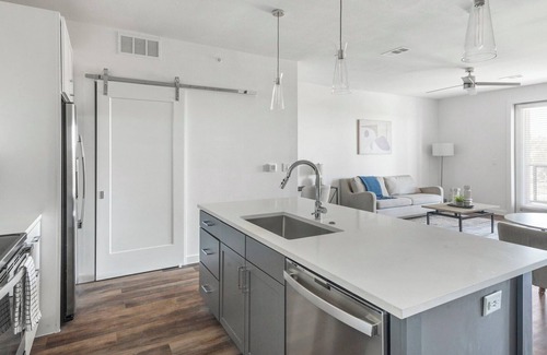 Austin Apartment | Artesian 1BD 11 - One Bedroom Apartment, Sleeps 2