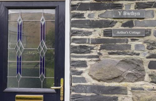 Tywyn House | Arthurs Cottage