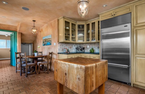 Woodland Hills Villa | Artist Zen Villa, 4-bdrm gated compound, private saline pool and spa with views!