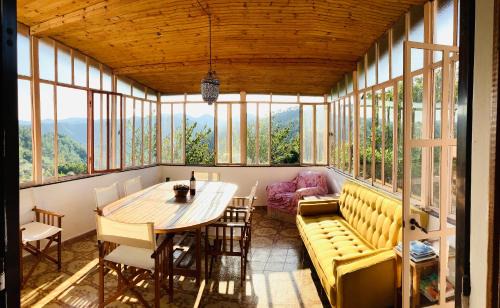 Sesta Godano House | Artists' holiday home near Cinque Terre - 4 bedrooms, large terrace, great views
