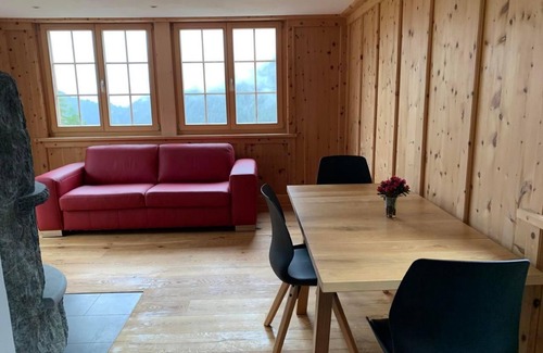 Monstein Ski Chalet | As good as new 2-room holiday chalet (55m2)