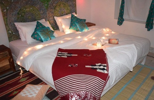 Amar Sagar Pol House | As my native place is Jaisalmer so I want to promote my jaisalmer's culture and traditions and destinations so I started this home stay. I also live in my home stay with my family so that not only I but my whole family can host you better. You can feel.