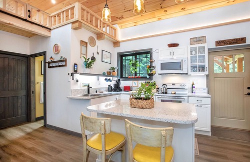 Norway Cabin | As Seen on HGTV! Lakefront Cabin w/Private Dock