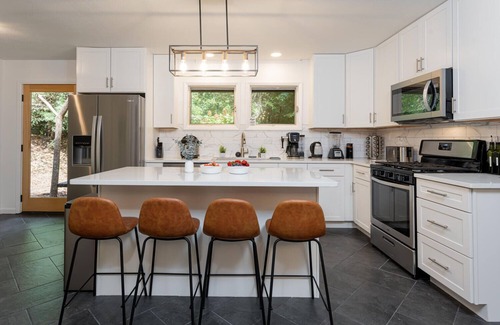 Skyland Cabin | Asheville Cabin*Blue Ridge*Biltmore*Firepit*Arcade