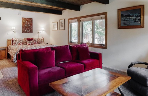 Snowmass Village Condo | Aspenwood - CoralTree Residence Collection