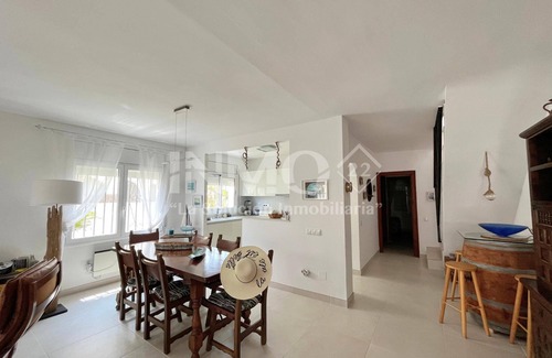 Cambrils Ski Chalet | at Cambrils Mar area, nice house with garden