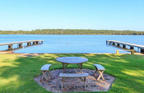 Erowal Bay House | At Golden Ponds at Erowal Bay - 4pm Check out Sundays