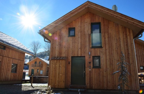 Sankt Lorenzen ob Murau Ski Chalet | Chalet with outdoor hot tub