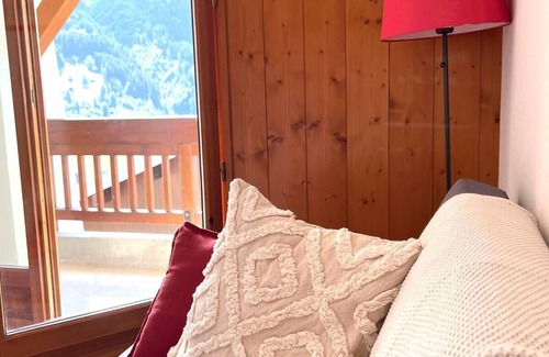 Hauteluce Apartment | at the foot of the slopes in a typical Savoyard village