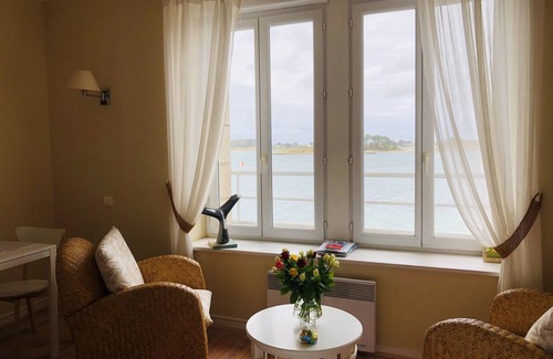 L'Aber Vrac'h Apartment | At the Water Course - Port of ABER WRAC'H