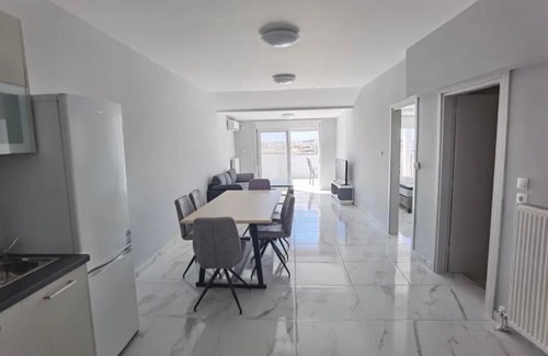 Moschato-Tavros House | Athens by 360*