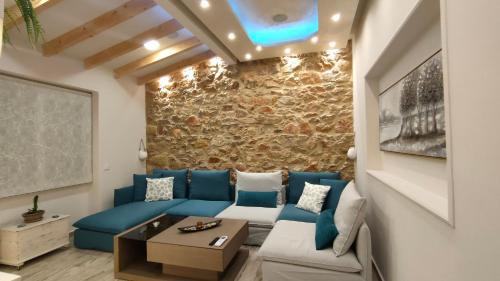 Neos Kosmos Apartment | Athens Timeless Escape