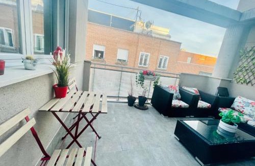 Almendrales Apartment | ATICO CON TERRAZA - cerca a MADRID RIO