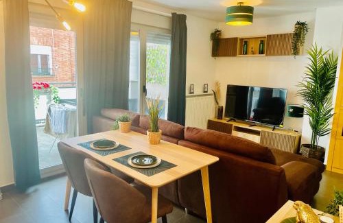 Almendrales Apartment | ATICO CON TERRAZA - cerca a MADRID RIO