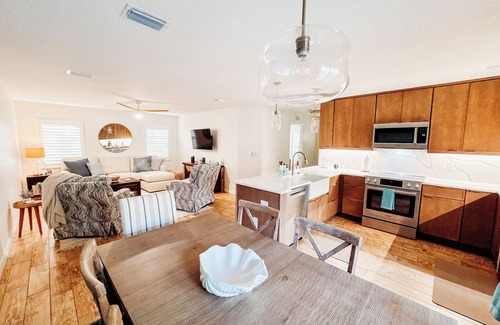 Vero Beach House | Atlantic Breeze – Coastal Retreat in Vero Beach