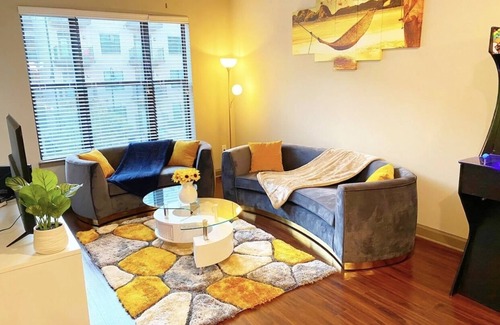 Loring Heights Apartment | Atlantic station chill spot