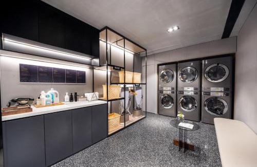 Middle Chaoyang Hotel | Atour Hotel Beijing Sanlitun North Gongti Road