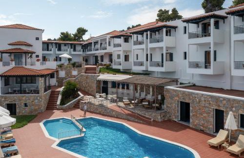 Patitiri Hotel | Atrium of Alonissos