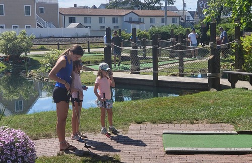 Ocean Park Cottage | Attractive 1 bedroom cabin only 50 ft from beach