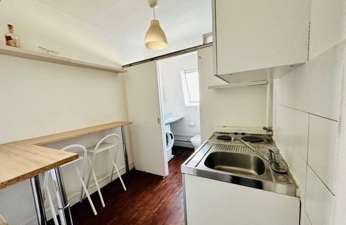 Neuilly-sur-Seine Apartment | Attractive 20 m² in the heart of city