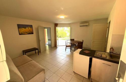 Chateauneuf-sur-Isere Apartment | Au bord du Lac
