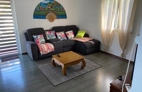 Petite-Ile Apartment | Au Champ de Cannes