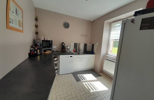 Saint-Exupery-les-Roches House | AU DOUX REFUGE" SELF-CATERING COTTAGE LARGE CAPACITY/FARM ANIMALS/OUTDOOR GAMES