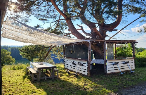 Saint-Exupery-les-Roches House | AU DOUX REFUGE" SELF-CATERING COTTAGE LARGE CAPACITY/FARM ANIMALS/OUTDOOR GAMES