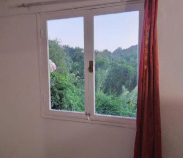 Tartane Apartment | AU JARDIN FLEURI