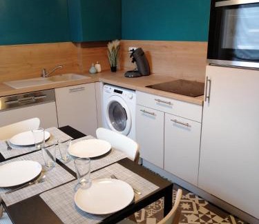 Boulogne-Centre Apartment | Au pied des remparts .