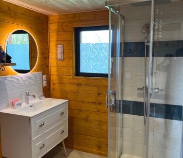 Saint-Philbert-des-Champs Ski Chalet | Au pré des chants