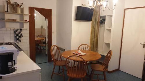 Saint-Amand-les-Eaux Apartment | Au Relais Des Thermes