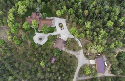 Grayling House | Au Sable River Holy Waters Estate