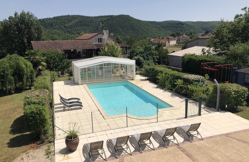 Saint-Gery House | Aube-sur-la-Vallée - Un beau gîte dans une propriété de 5000m² près du Lot