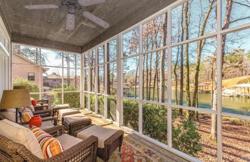 Smith Mountain Estates House | Auburn Game Day Getaway on Lake Martin with Dock!