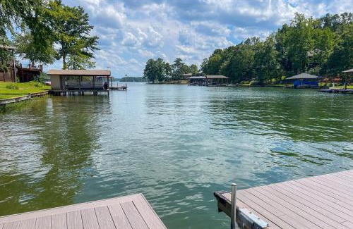 Smith Mountain Estates House | Auburn Game Day Getaway on Lake Martin with Dock!