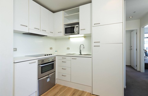 Auckland Central Business District Apartment | Auckland Harbour Suites