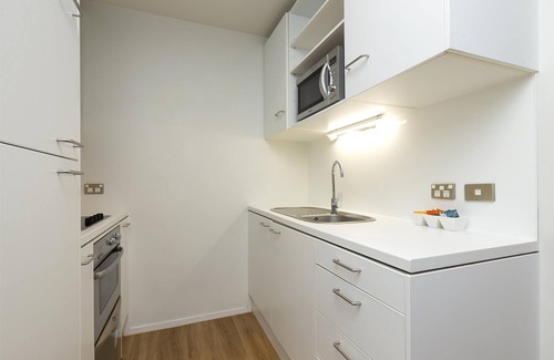 Auckland Central Business District Apartment | Auckland Harbour Suites