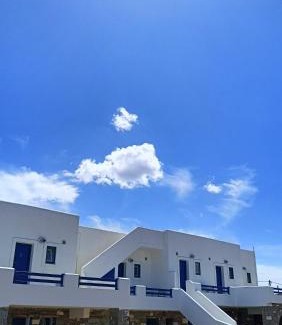 Logaras Apartment | Aura Paros