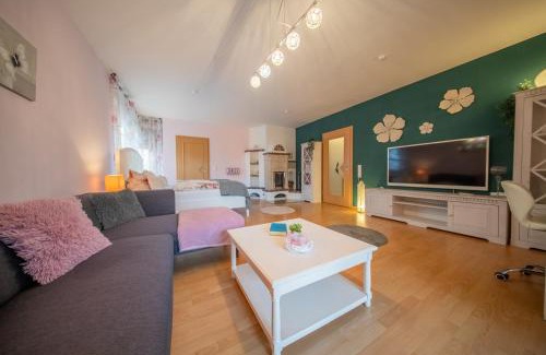 Wiesmoor Apartment | Aurora#1 mit großem Garten und Kamin