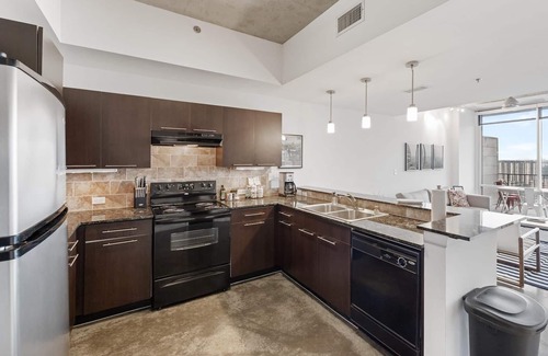Second Street District Apartment | Austin Modern 1BD 1BA 2nd Street District Apartment