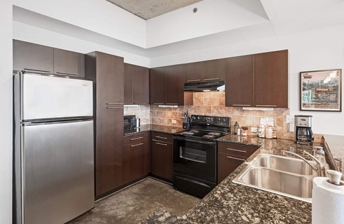Second Street District Apartment | Austin Modern 1BD 1BA 2nd Street District Apartment