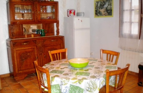 Mazieres-de-Touraine Cottage | Authentic cottage in Touraine with garden, near castles and vineyards