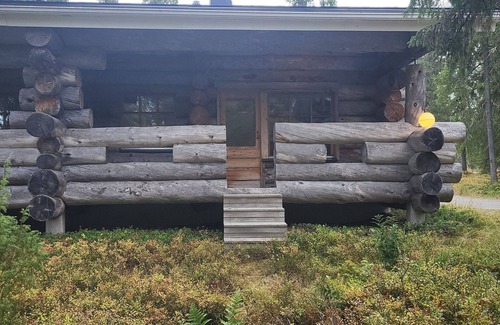 Rukatunturi Cabin | Authentic Lapland Log Cabin, Private Sauna & Fireplace & Northern Lights in Ruka