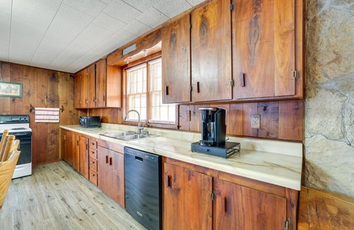 Pineville Cabin | Authentic Log Cabin in Pineville ~ 2 Mi to River!