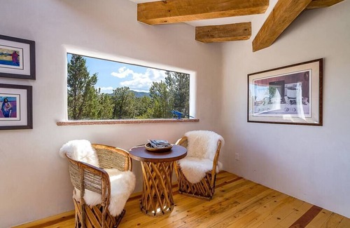 Chupadero House | Authentic Luxury Villa with Mountains & Mesa Views (Ideal for long term bookings