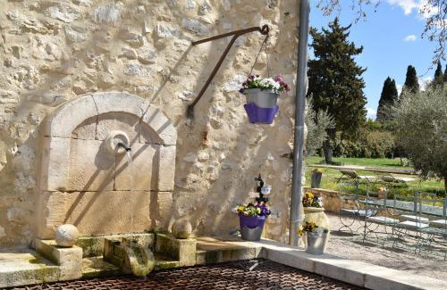 Eygalieres House | Authentique mas avec vue et piscine Eygalieres LS1-447