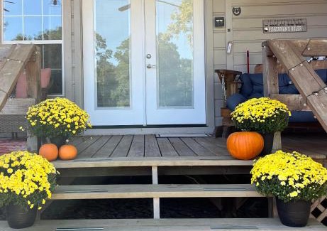 Goodrich House | Autumn by the Lake Dock Fish Fireside Comfort