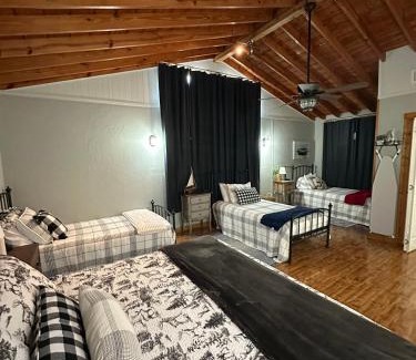 Goodrich House | Autumn by the Lake Dock Fish Fireside Comfort