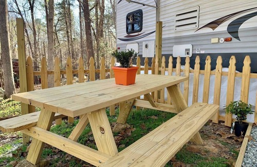 Chapel Hill House | Avenger Oaks Guesthouse